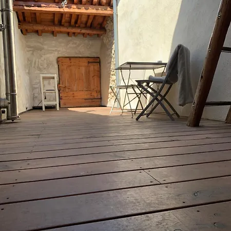 The Hideaway Nébias