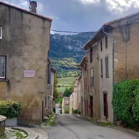 The Hideaway Semesterbostad Nébias