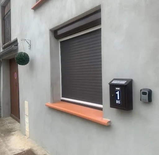 The Hideaway Nébias