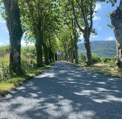 The Hideaway Nyaraló Nébias